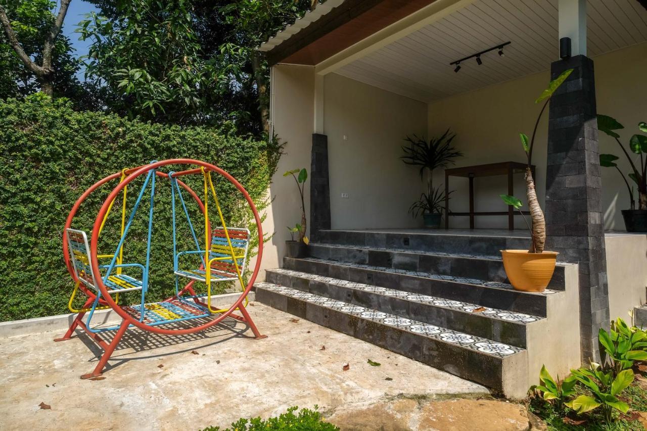 Sareh Villa By The Lavana Semarang Exterior photo
