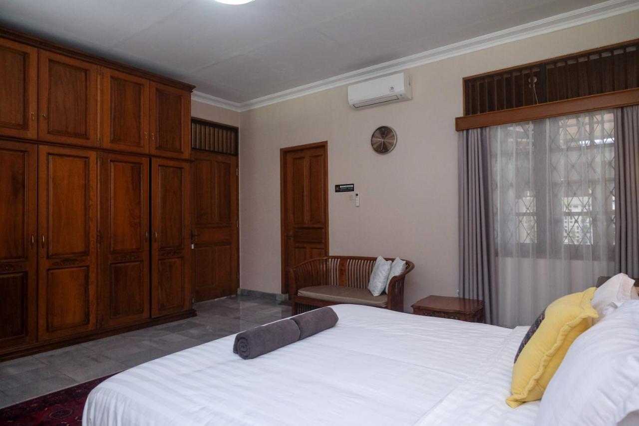 Sareh Villa By The Lavana Semarang Exterior photo