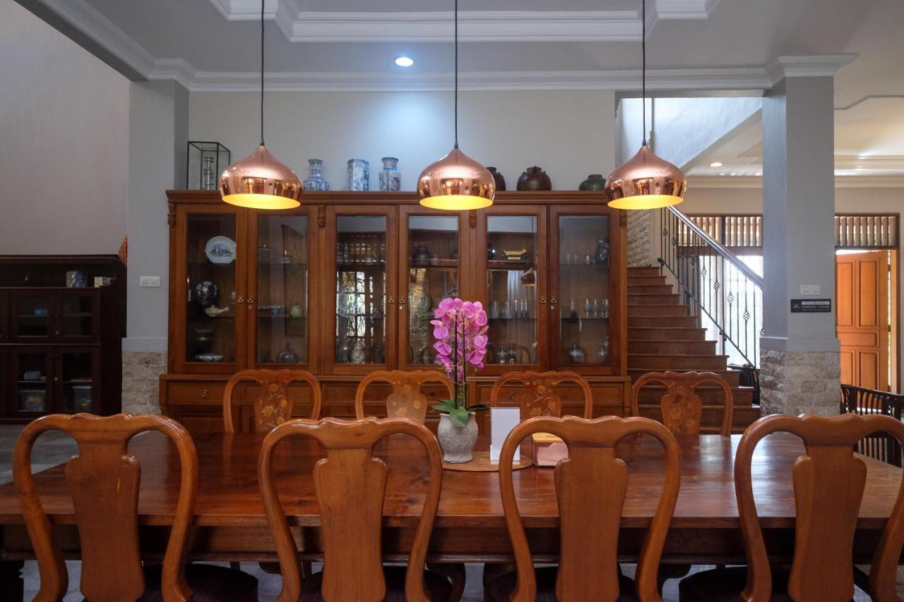 Sareh Villa By The Lavana Semarang Exterior photo