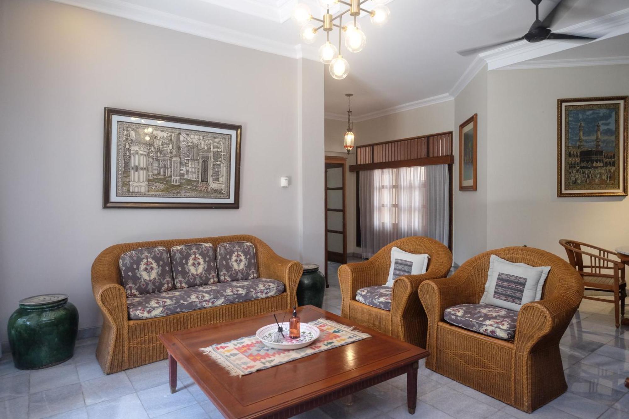 Sareh Villa By The Lavana Semarang Exterior photo