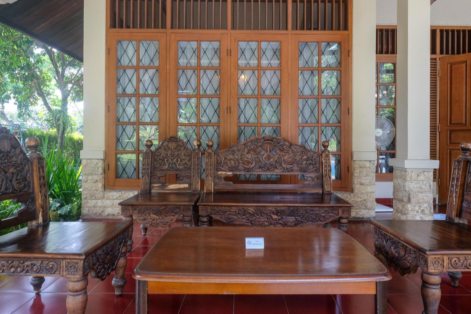 Sareh Villa By The Lavana Semarang Exterior photo